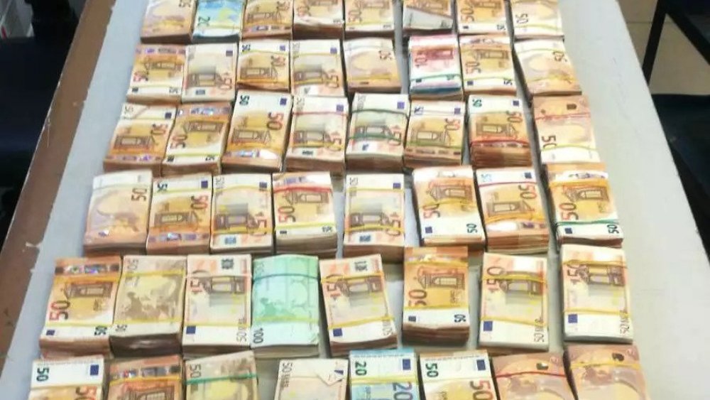 https://mail.mikro-makro.net/uyusturucu-parasini-aklamak-icin-turkiyede-de-sirket-kuran-sebeke-cokertildi